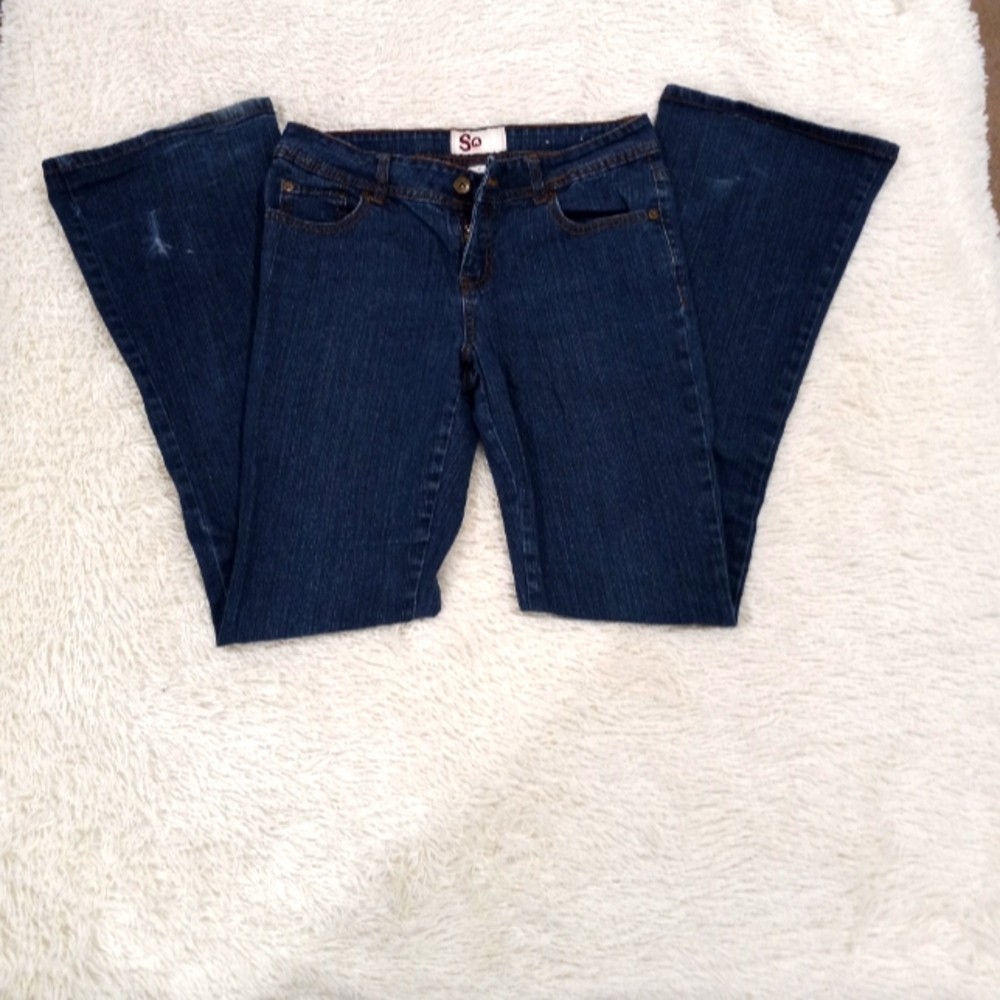 So Women's flair jeans.